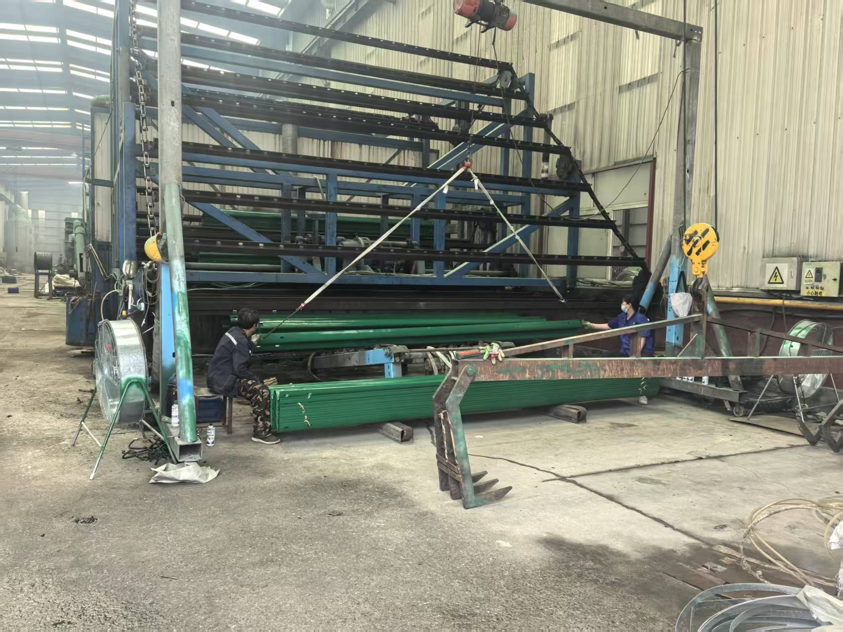 张家界市波形护栏环氧锌基波形护栏 - 方案